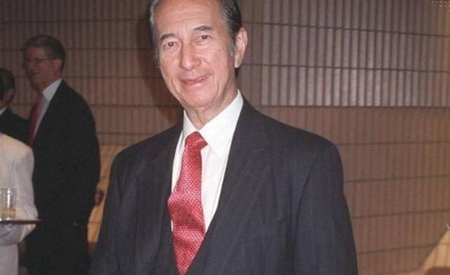 [何鸿燊]何鸿燊娶4个老婆，为什么法律不管他？历史学家：他娶100个都可以