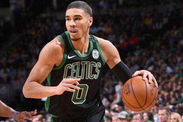 库兹马▲17届选秀大会重排！科比眼光真毒，状元跌出前十，库兹马惊喜