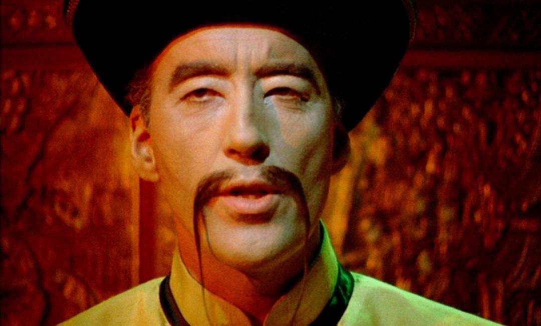 傅满洲：一个被虚构的中国人，让西方害怕100多年，骂声不断，如今李连杰撞脸