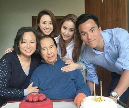 何鸿燊▲何鸿燊去世,5000亿财产怎么分?何超仪笑到最后,何猷君不太乐观