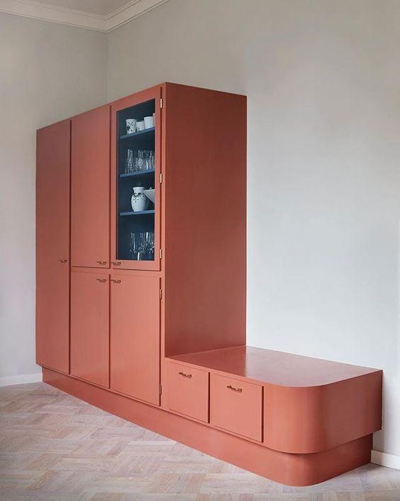 |我咋想不到，餐边柜旁延伸个卡座，少买2把椅子少打1个柜子，真香