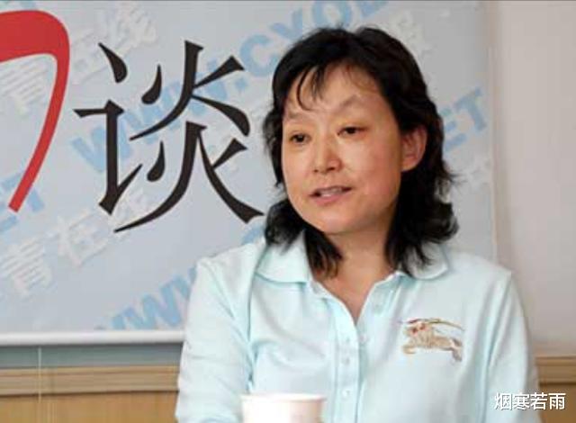 【】建国后首位高考女状元，语文近满分，靠知识离开农村现在何处？