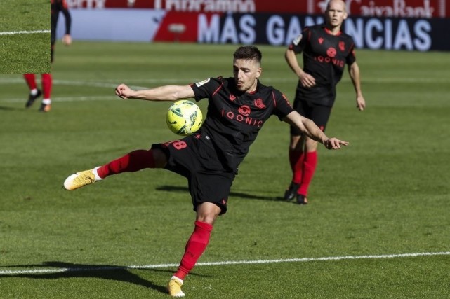 皇家马德里|西甲最新积分榜：皇马战平无缘登顶，梅西双响巴萨坐稳前三！