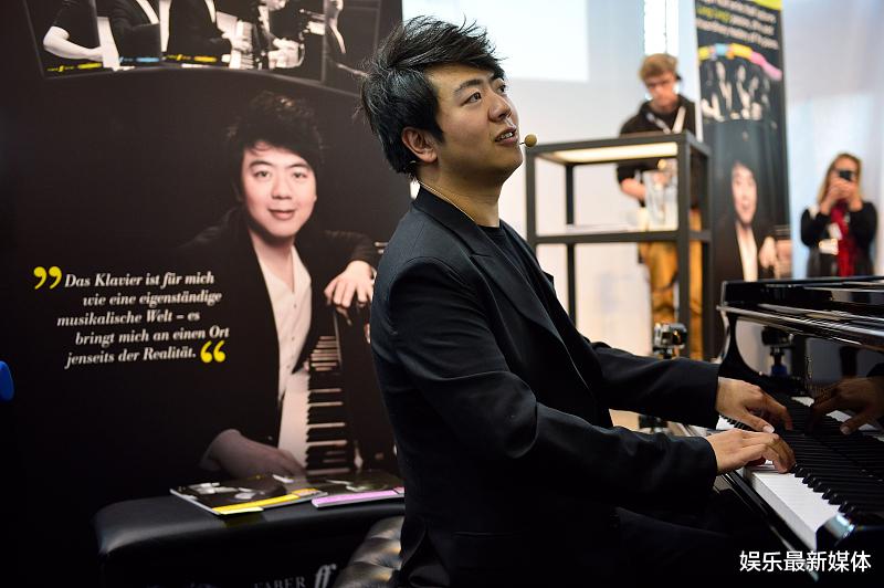 『EXO』著名钢琴演奏家郎朗被标注，美国国籍，引起巨大争议
