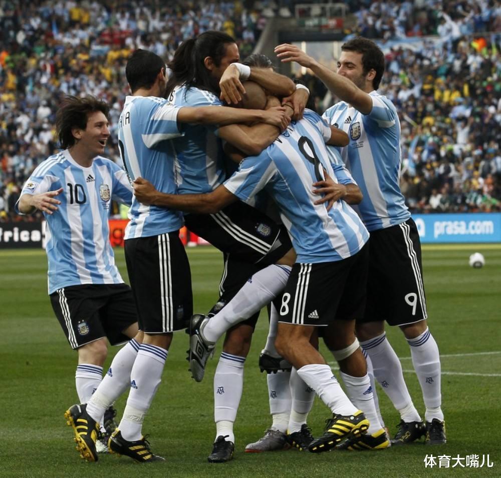 『阿根廷队』2010年世界杯潘帕斯雄鹰折翼：阿根廷错过打破“冠军荒”最佳时机