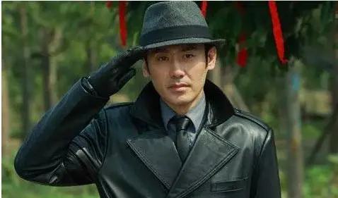 包拯：吴秀波10亿身家, 将7年\天价保姆\送监狱, 身败名裂背后, 远不止情乱