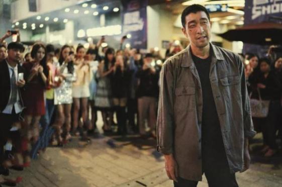 王千源|王千源竟然要6180万片酬!片方瞬间爆出聊天截图要退款