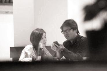 [陈琳]凌晨2点, 杨坤搭档\戴着口罩, 穿着红鞋\, 惨死草丛, 尸检报告藏真相?