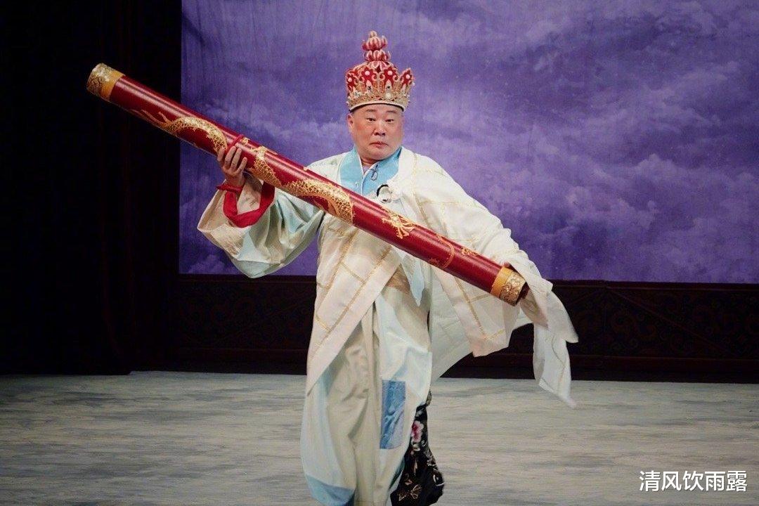 郭德纲|郭德纲时隔17年再钻笼子欲意何为?细看团综8期主题根根是刺!