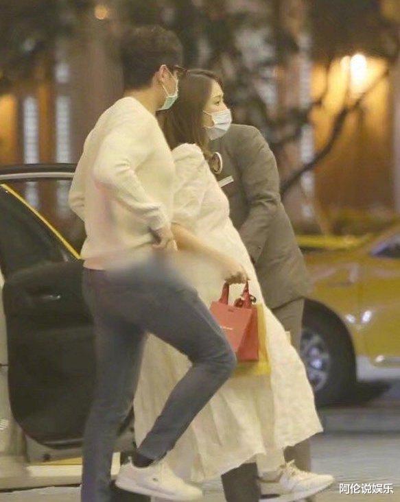 陈乔恩|陈乔恩真怀孕了？带着艾伦参加参加安以轩的新生儿派对，孕肚明显