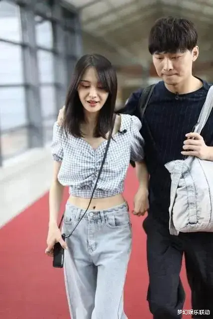 郑爽|张恒郑爽分手一年后晒孩子，又曝与爽家人录音，综艺：早有预兆！