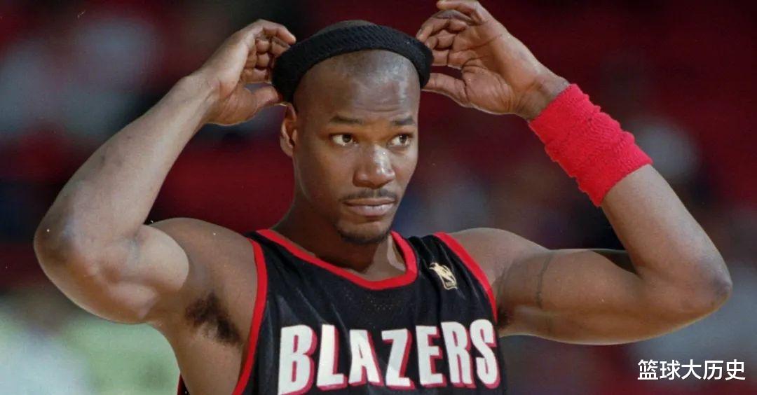 罗宾逊|噩耗!又一个篮球巨星去世,他曾单场50分,一幕永恒经典!