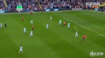 曼联：54259人见证！从0-2到3-2疯狂逆转，曼联打出25年最爽一战