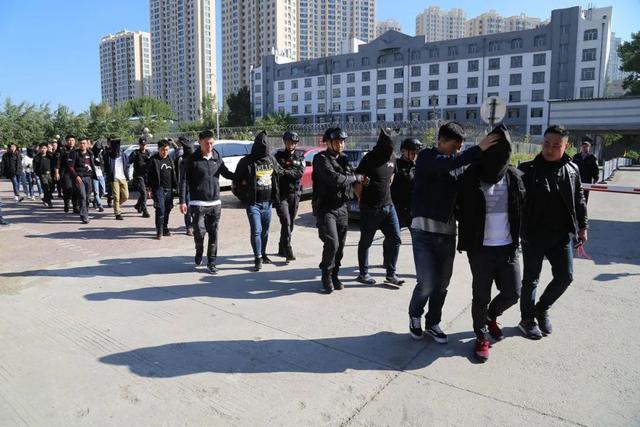 生活报|恶劣！垄断公交线路、打骂校车司机…都抓获了