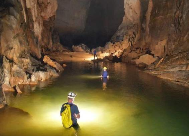 东南亚旅游|越南发现“第二世界”,可容纳72亿人,里面有河流和森林!