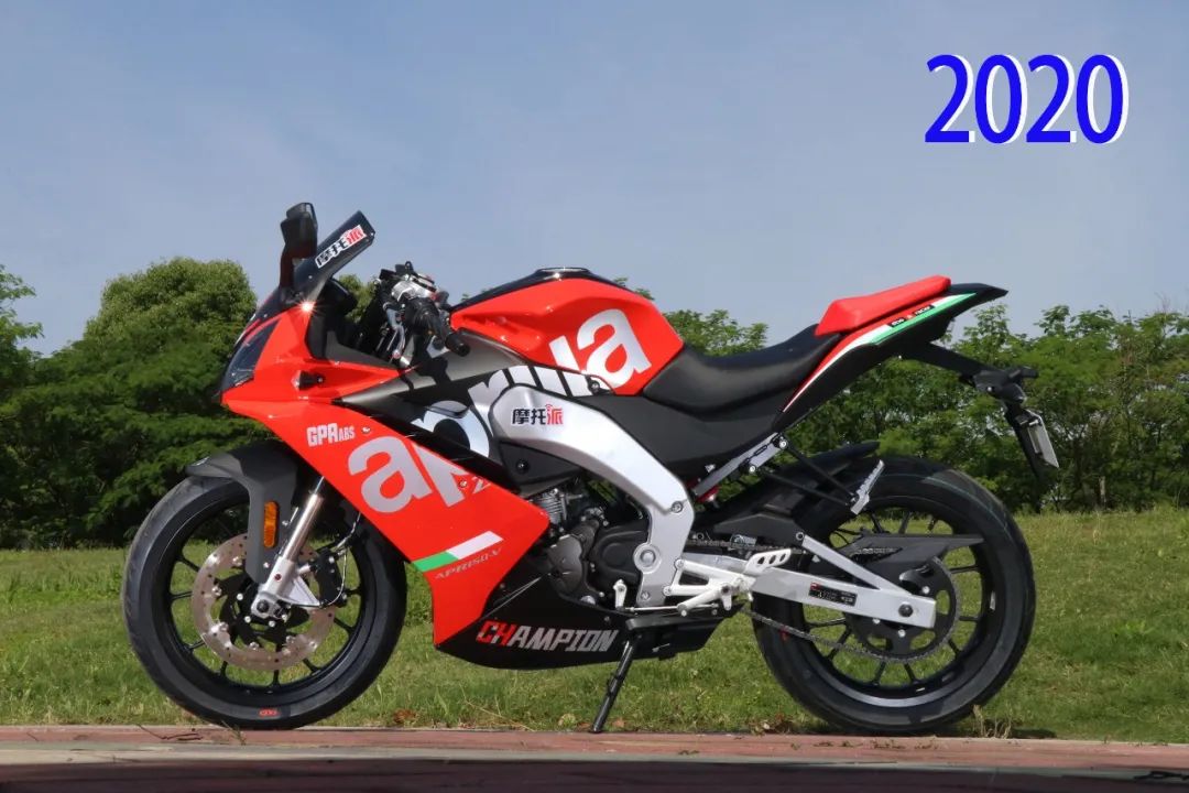 [动力]大虾拧车：首测2020款阿普利亚GPR150 ABS，还是那个味儿