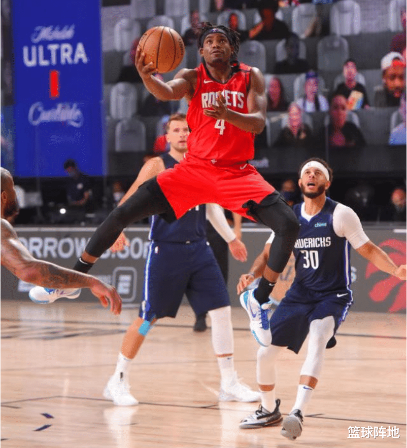 火箭队|四场比赛狂轰67分！火箭新王牌诞生，哈登威少乐开花，勇士被打脸
