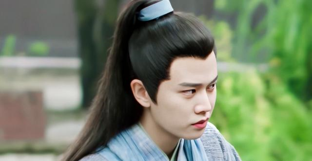 #锦衣之下#《锦衣之下》被扒得干干净净,剧迷卡秒揪细节,大人补光板出来了