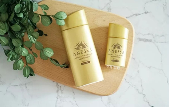 【防晒】防晒霜你会用吗，过期了还能用吗，必看