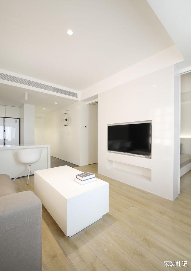 @为了不租房！90后姑娘买下46㎡小窝，装修极简风十足，羡煞旁人