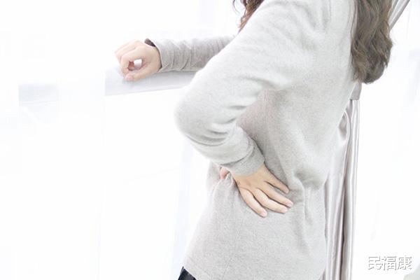 长寿▲每天睡觉之前，坚持靠墙抬腿的女性，身体会有怎样改变？