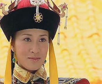 「董洁」五个版本的富察皇后：秦岚洗白知画，董洁最美，而她早已归隐！