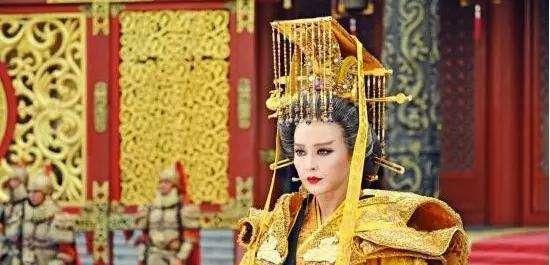 武则天|武则天第一次宠幸薛怀义后，为何激动到深陷其中，其实很简单