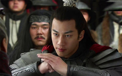 吕布：汜水关前，张飞不出战吕布，十八路诸侯还能派谁出战吕布