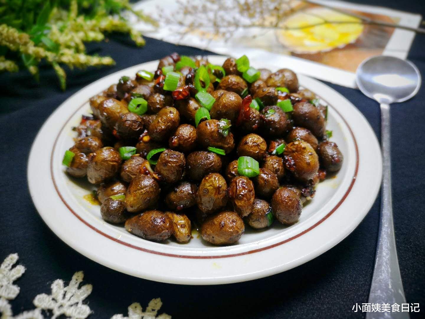 山药|秋季，吃花生板栗不如吃它，一次囤10斤，冬天随手一炒比肉还香！