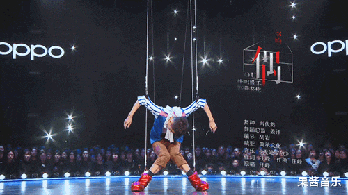 李响■入学考“造假”，还跻身春晚开场，墙都不服就服他！