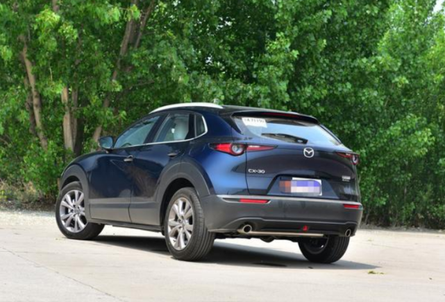 『马自达』马自达亮出“救市车”，能火？全配蓝天2.0L四缸，售12.99万