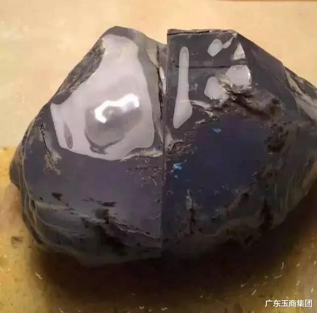 #翡翠#叫价400万的神仙料子!到底贵在何处?