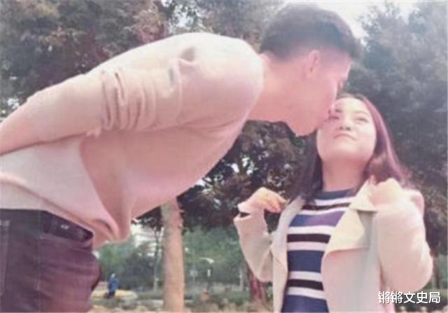 锵锵文史局|1米8小伙爱上1.2米袖珍人，苦苦追求终结婚，如今过得怎样？
