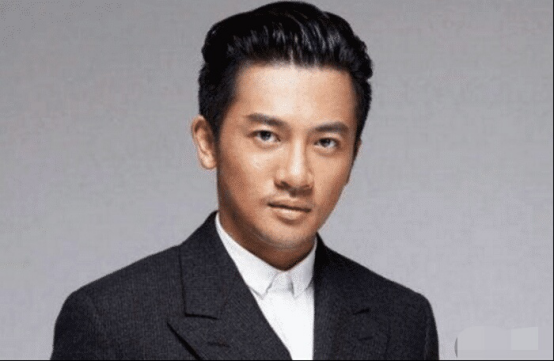 「苏有朋」低调了16年，47岁苏有朋妻子终于曝光，原来是大家熟悉的她