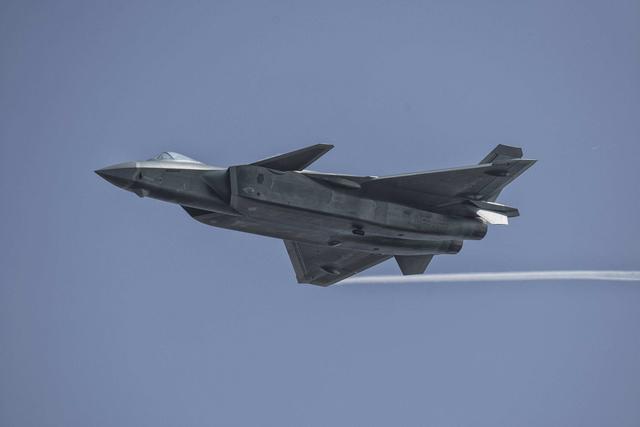 「歼-20」以战止战！印度在边境部署弹道导弹？歼20必须出场震慑对手