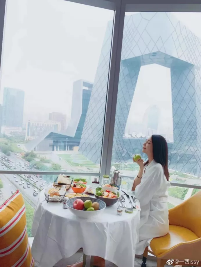潘玮柏|潘玮柏的这场婚姻闹剧，是对他这个玩咖的最好报复