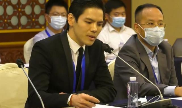 向佐|郭碧婷临产，向佐终于露面，网友：清醒吧，嫁什么豪门