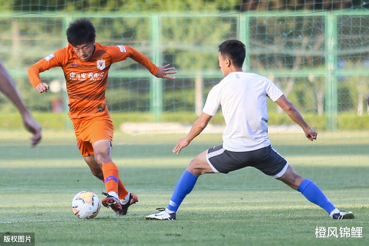 『帕德博恩』山东鲁能热身赛首发仅调整一人,李霄鹏给足年轻球员机会!