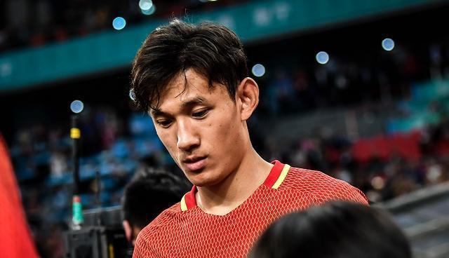 国足|中超惊现两大左后卫新星,同为恒大出品,未来入选国足不是梦