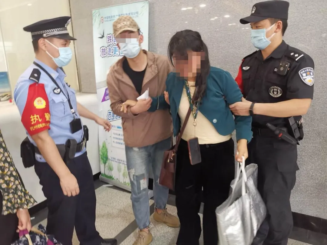 浙样的生活|杭州城站，母亲嚎啕大哭：我找了你4年！儿子丢下一句话转身就跑