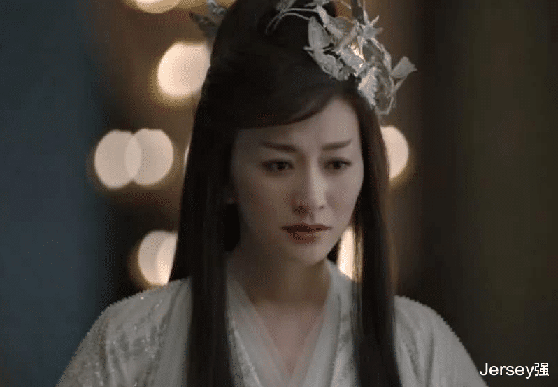 「李小冉」44岁林心如撞上44岁李小冉，明明是同龄人，却被完美KO