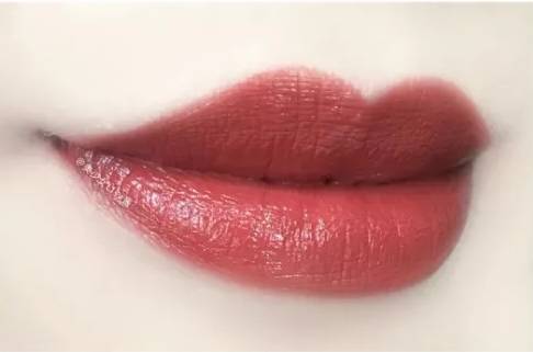 【口红】心机女孩，出门必备的五大口红，百变妆容从口红开始