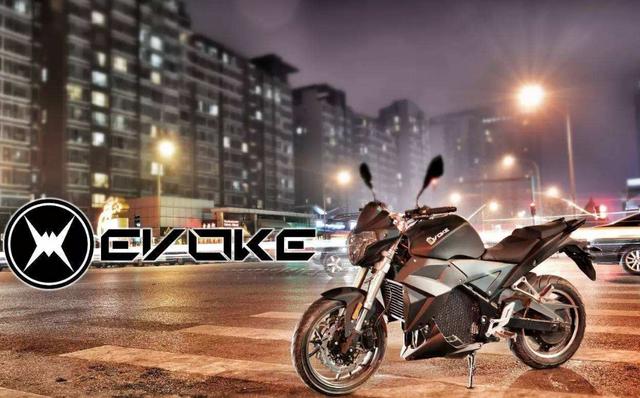 马力|充电15分钟飞奔400公里！最强\电摩\来袭，160马力电机