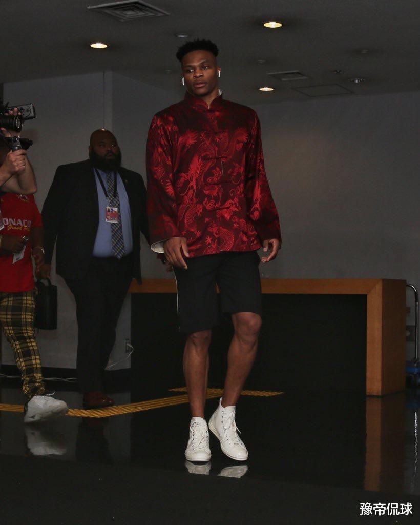 威斯布鲁克|威少4连3双！奇才5连败！威少控球不错他心里苦！