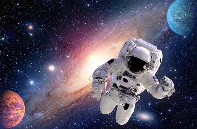 杨利伟:我国“太空第一人”杨利伟:副军级,特级航天员,现在什么身份?