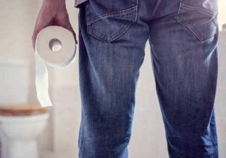 [便秘]父女双双患上肠癌，医生表示：这“玩意”吃多了很容易惹癌上身！