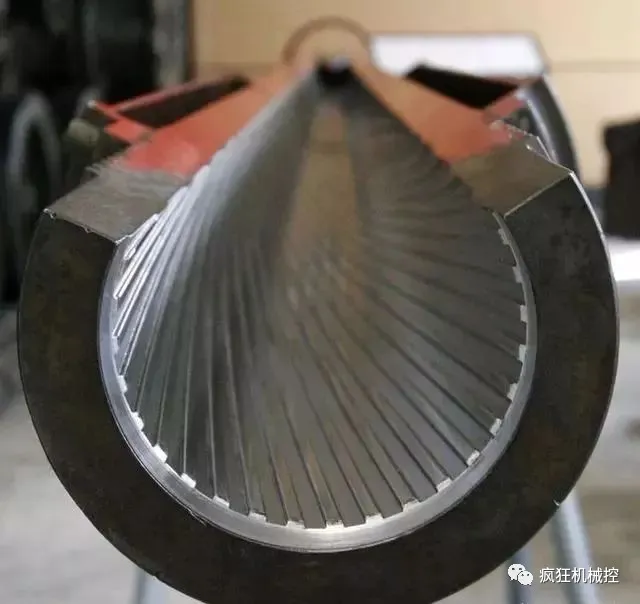 『射击』枪管为什么不能铸造，非要用铁棒钻出来？