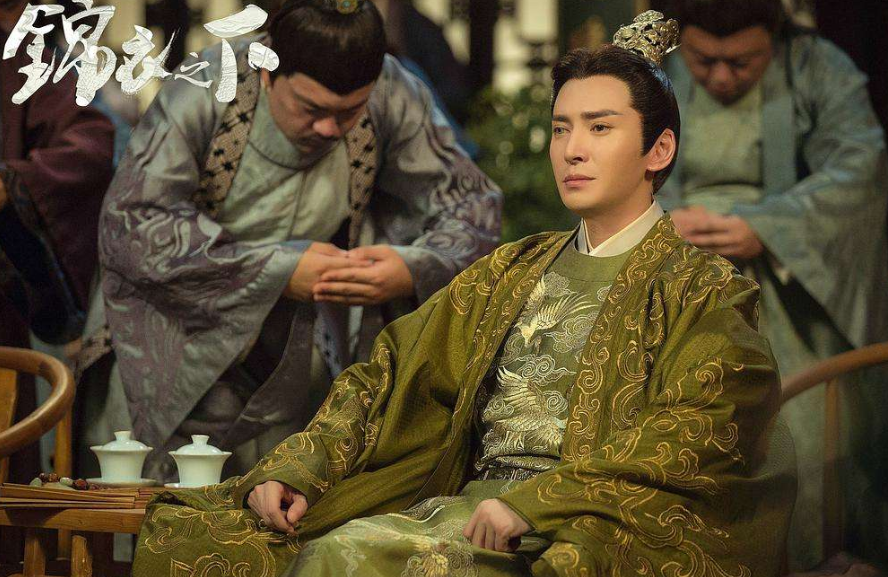 韩栋|“横店一哥”一年休息3天,最穷30元过一月,刚火就被好友黑料曝