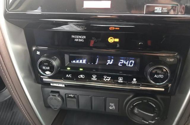 「奔跑者」丰田终于做出让步，全新“小霸道”直降7万，搭载2.7L+四驱！