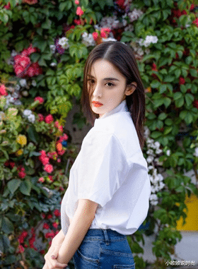 古力娜扎■娜扎轻松驾驭金属chocker,攻气十足A爆了,造型超超酷